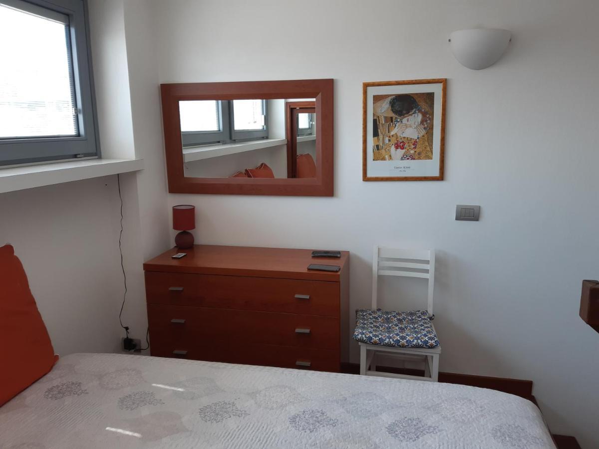 Trilocale Moderno In Centro Citta Apartment ตูริน ภายนอก รูปภาพ